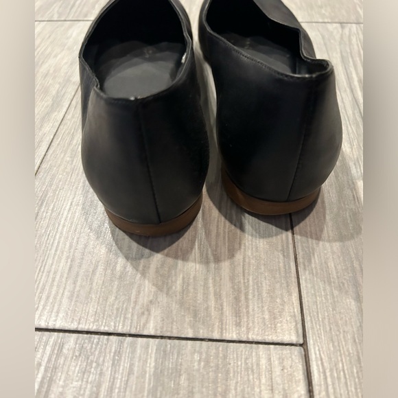 “Coach and Four” black leather flats, size 8 - Picture 5 of 6